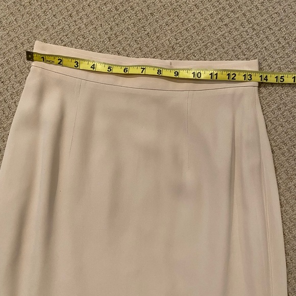 Rochas Vintage Pencil Skirt in Cream Size 4 - Picture 4 of 6